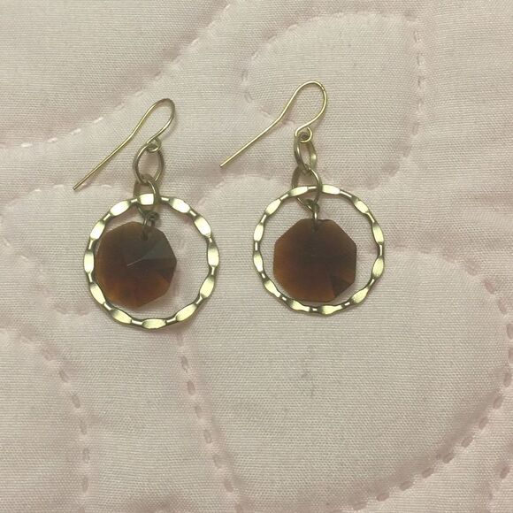 Cache earrings - Picture 2 of 3